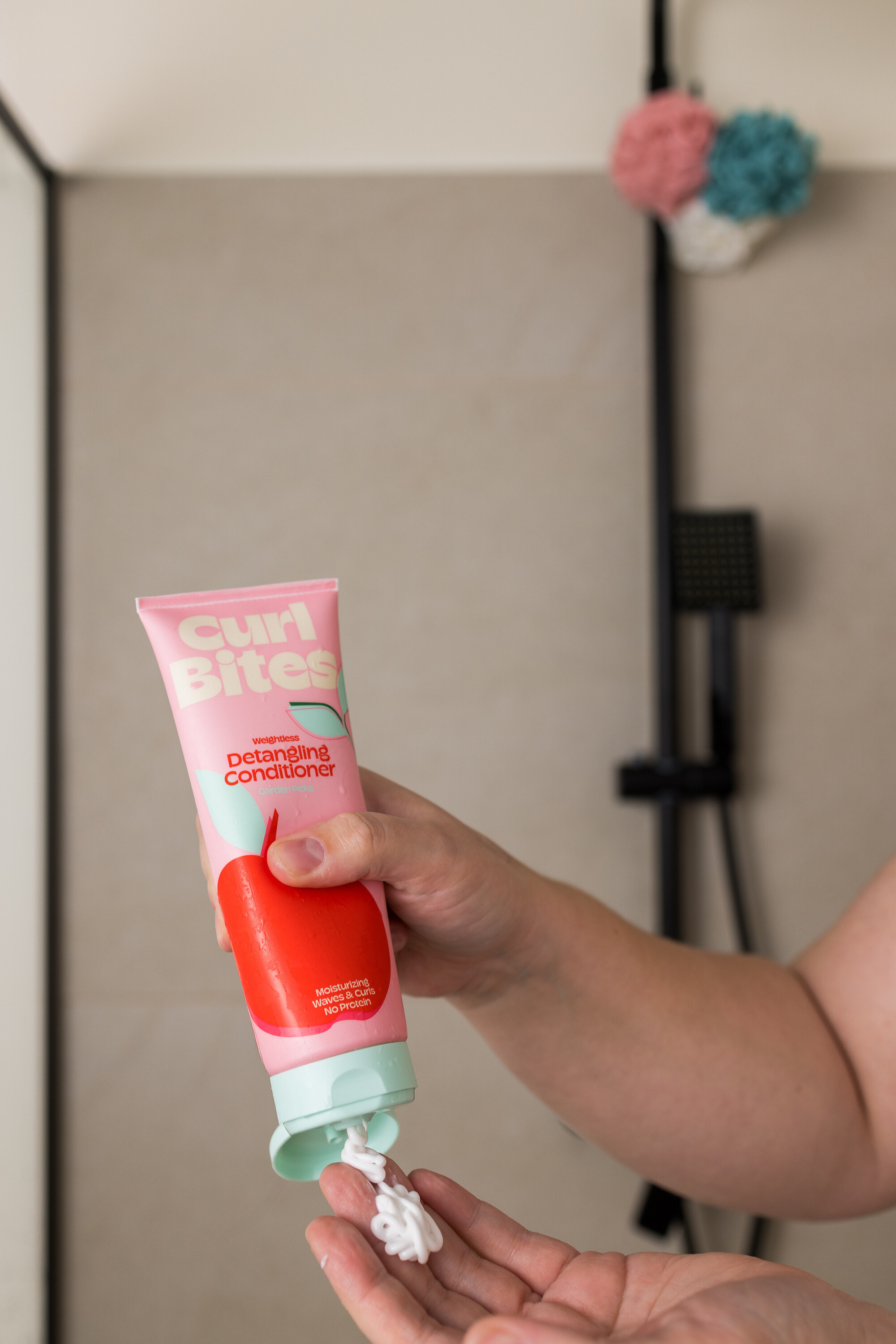 Bouchées de boucles | Après-shampooing démêlant en apesanteur | 250 ml