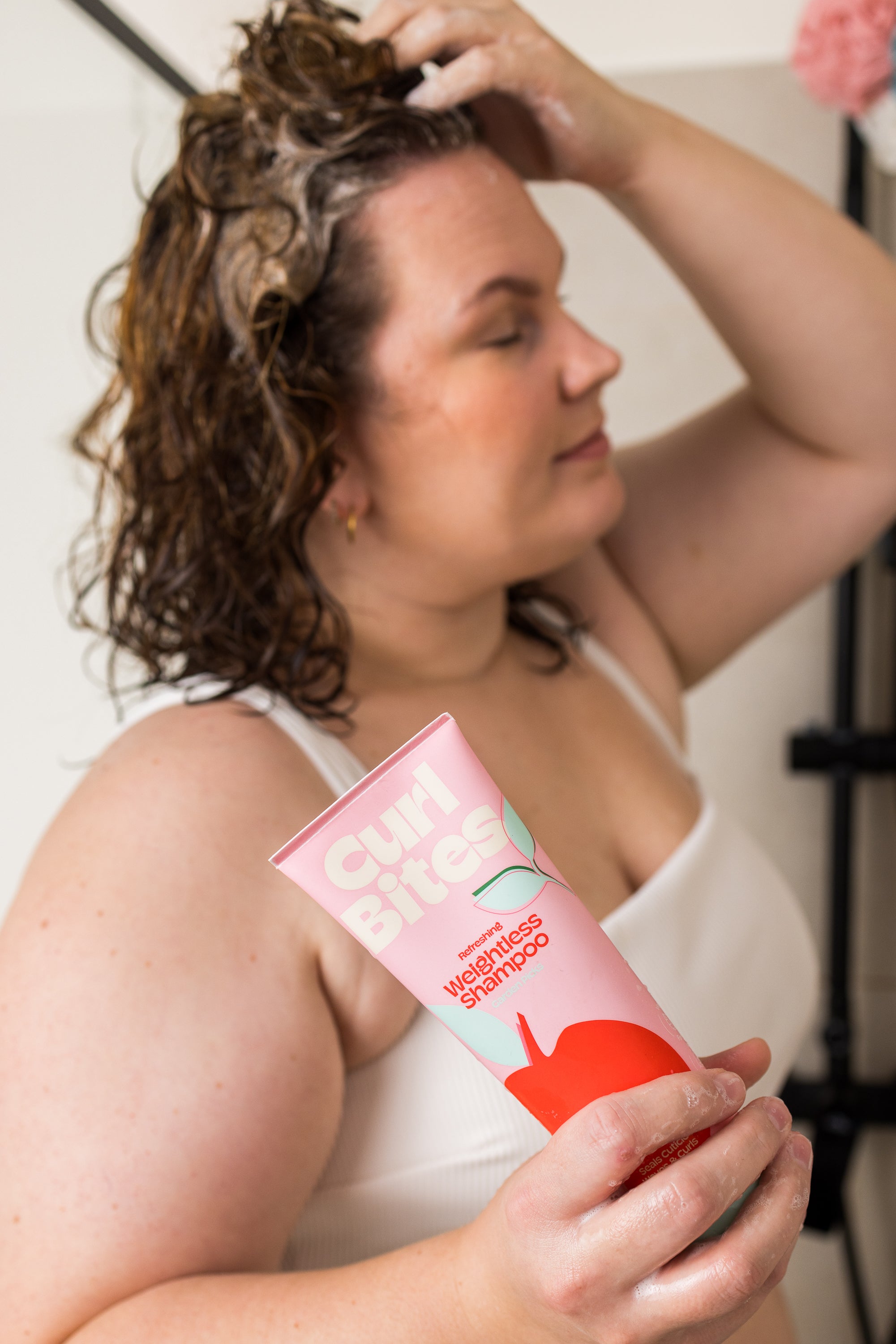 Curl Bites | Refreshing Weightless Shampoo | 250ml